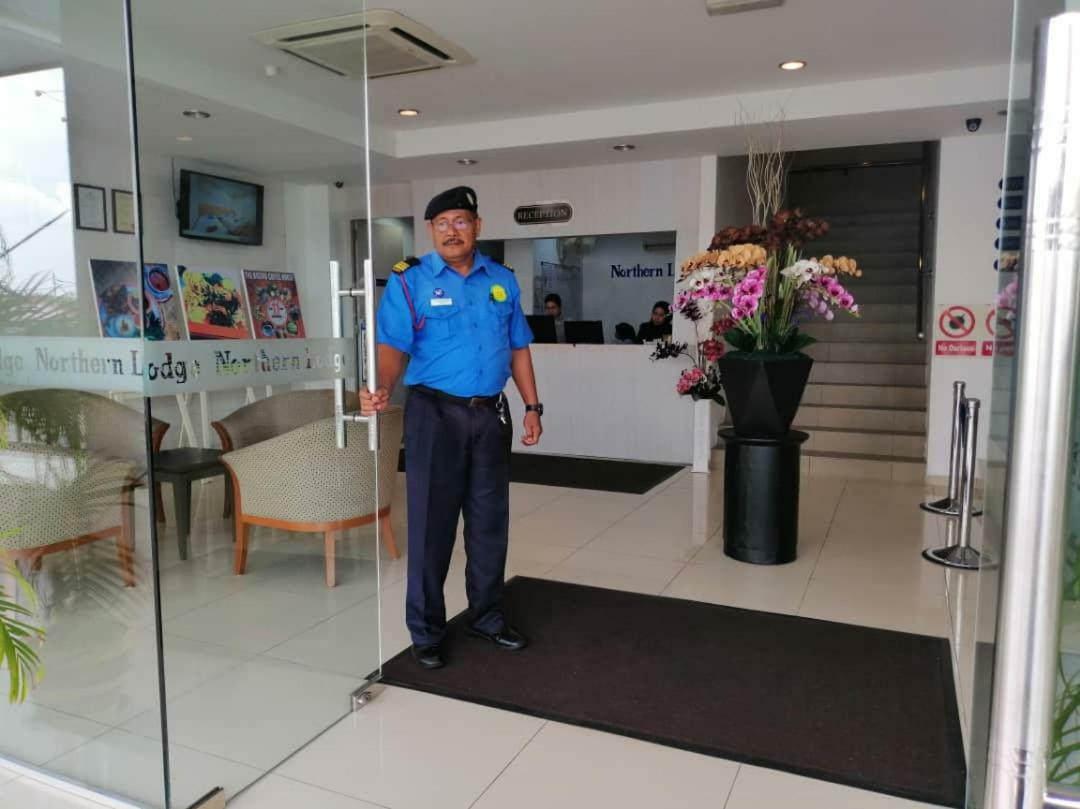 Northern Lodge Hotel Sungai Petani Extérieur photo
